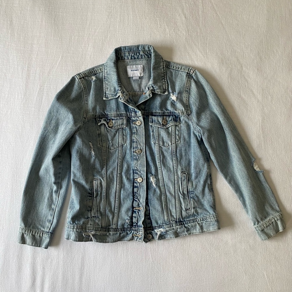 Women’s Old Navy distressed/oversized jean jacket